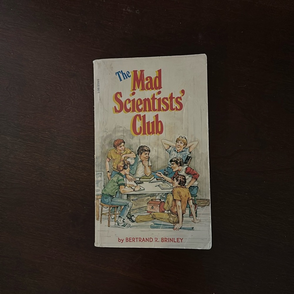 🌞Summer sale! 50% off! Vintage 1965 Edition The Mad Scientists’ Club Paperback🌞